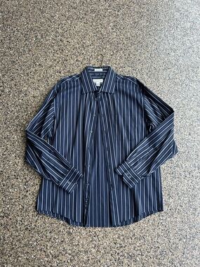 Pronto Uomo Men's Navy and White Striped Dress Shirt